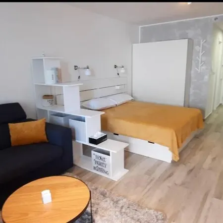 Appartement Maria, Modern With Private Parking