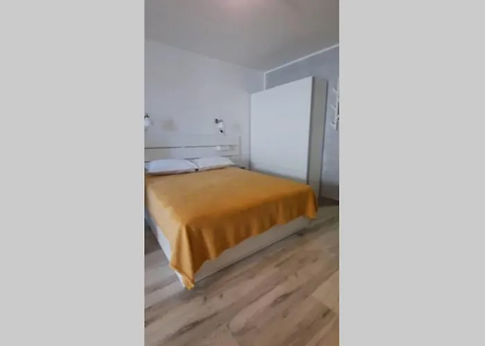 Apartament Maria, Modern With Private Parking *