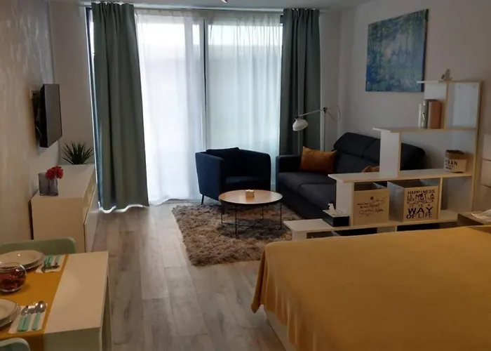 Apartament Maria, Modern With Private Parking *